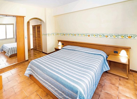 San Pietro - Wohnbeispiel Doppelzimmer Economy (Zimmercodierung DE1)