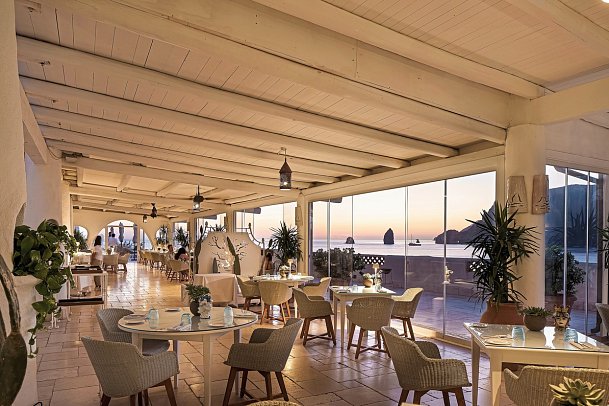 Therasia Resort Sea & Spa