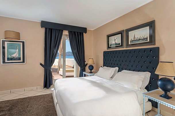 Therasia Resort Sea & Spa