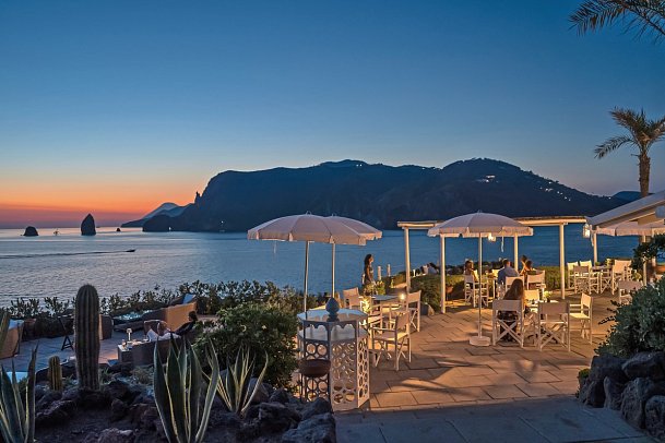 Therasia Resort Sea & Spa