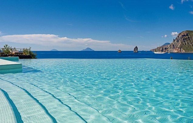 Therasia Resort Sea & Spa