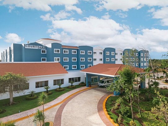 Courtyard Cancun Airport by Marriott