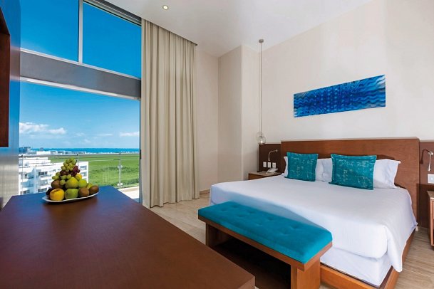 Krystal Urban Cancun