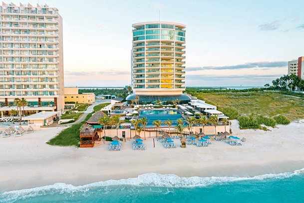 Seadust Cancun Family Resort