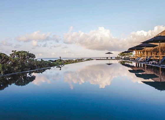 Nizuc Resort & Spa