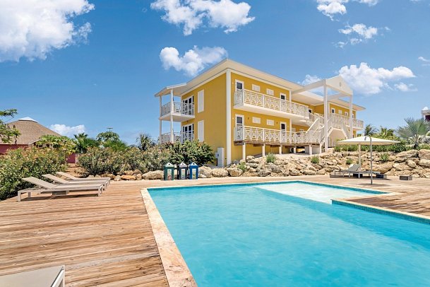 Chogogo Dive & Beach Resort