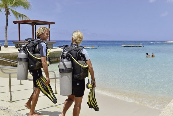 Chogogo Dive & Beach Resort