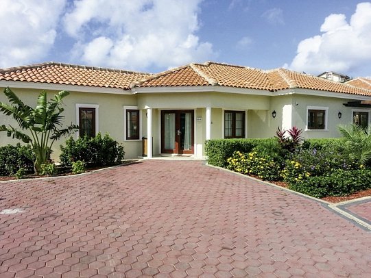 ACOYA Curaçao Resort, Villas & Spa - Wohnbeispiel Three Bedroom Villa with Pool (Zimmercodierung VB6)