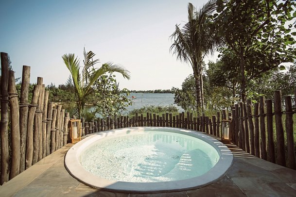 Namia River Retreat - Honeymoon Villa