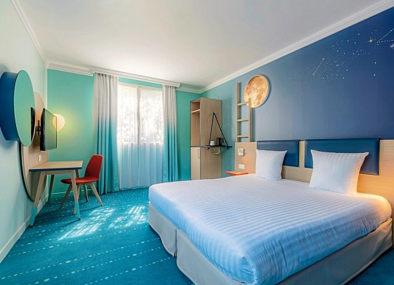Grand Magic Hotel - Wohnbeispiel Standard King Zimmer (Zimmercodierung DB2)