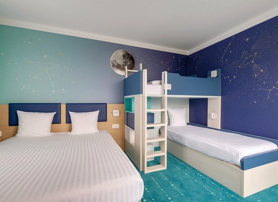 Grand Magic Hotel - Wohnbeispiel Familienzimmer (Zimmercodierung FB2)