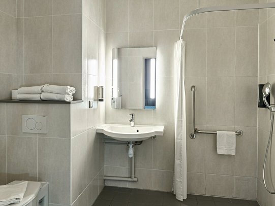 B&B HOTEL près de Disneyland® Paris - Wohnbeispiel (Zimmercodierungen DB1, YO3, YW7, RB1, FB1, YP1 & YSF)