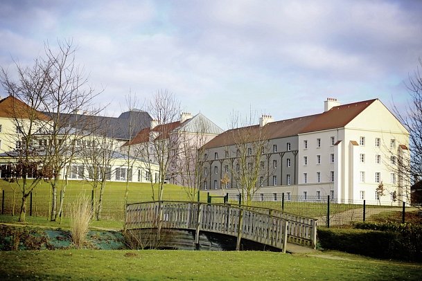 B&B HOTEL près de Disneyland® Paris