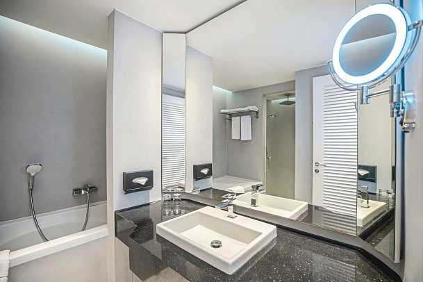 Radisson Blu Palace Resort & Thalasso - Wohnbeispiel Bad Premium (Zimmercodierungen DMM & DCM)