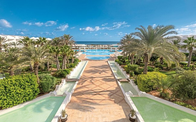 Radisson Blu Palace Resort & Thalasso