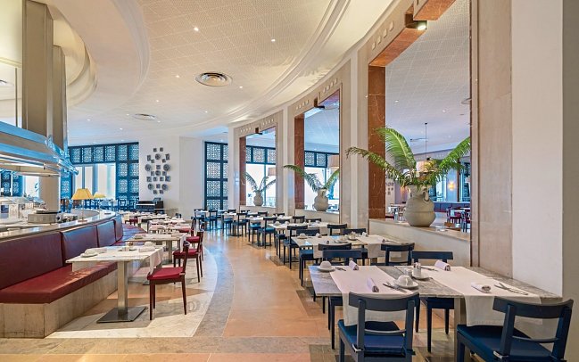 Radisson Blu Palace Resort & Thalasso