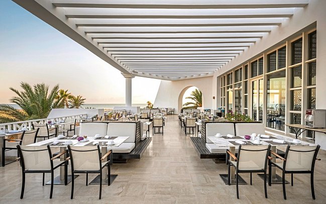 Radisson Blu Palace Resort & Thalasso