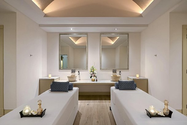 Grand Hyatt Doha Hotel & Villas