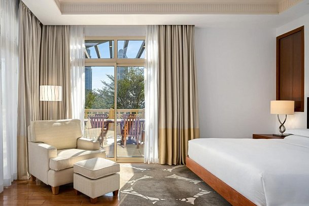 Grand Hyatt Doha Hotel & Villas - Wohnbeispiel Grand Suite (Zimmercodierung WB1)