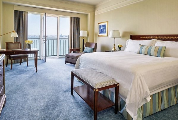 Four Seasons Hotel Doha - Premier King Room