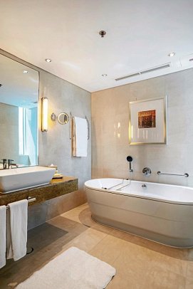 Hilton Doha - Wohnbeispiel Premium Sea View (Zimmercodierung UMM)