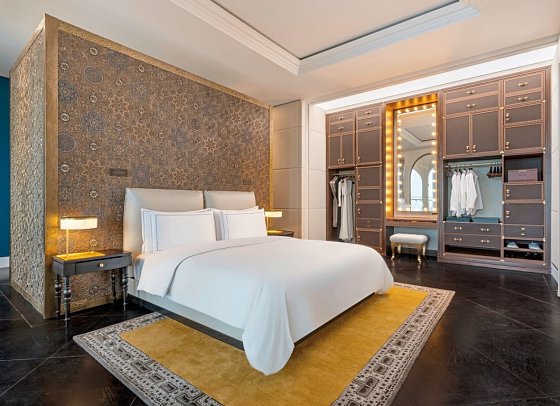Raffles Doha - Crescent Signature Suite