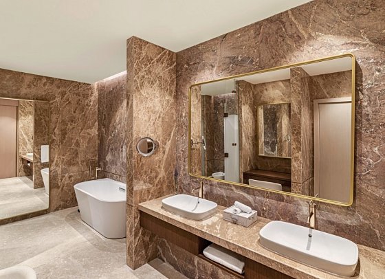 Rixos Premium Qetaifan Island North - Beispiel Bad Two Bedroom Waterfront Chalet (Zimmercodierung VSM)
