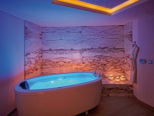 Zulal Wellness Resort by Chiva-Som - Wellness Centre Hydrotherapy