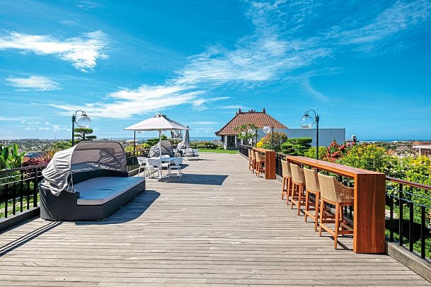 Jambuluwuk Oceano Seminyak