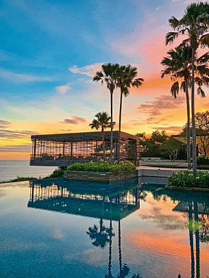 Alila Villas Uluwatu - Sunset Cabana Bar
