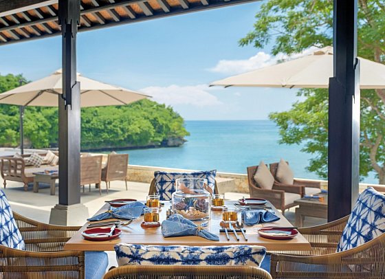 Raffles Bali - Restaurant Loloan