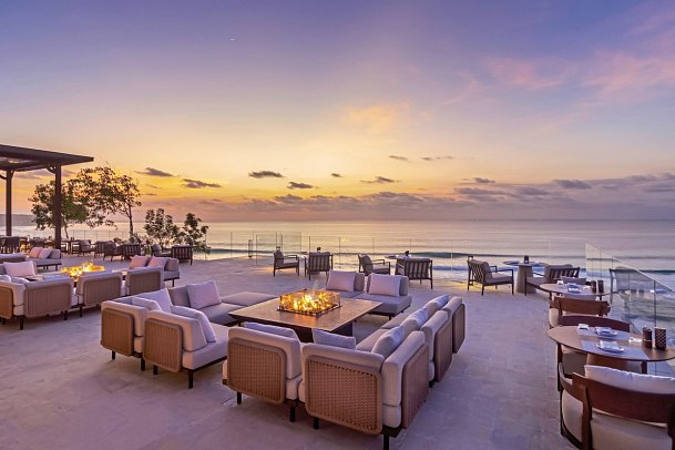 Jumeirah Bali - Akasa Restaurant & Bar
