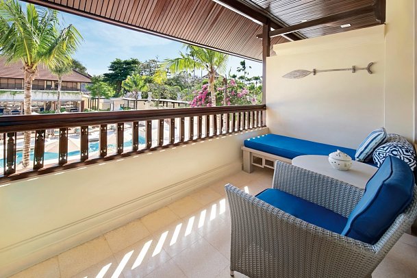 Novotel Bali Benoa - Beispiel Balkon Deluxe Pool View (Zimmercodierung UDP)