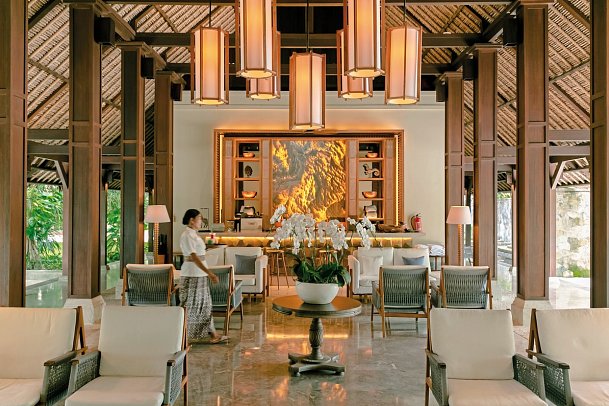 REVIVO Wellness Resort Nusa Dua Bali
