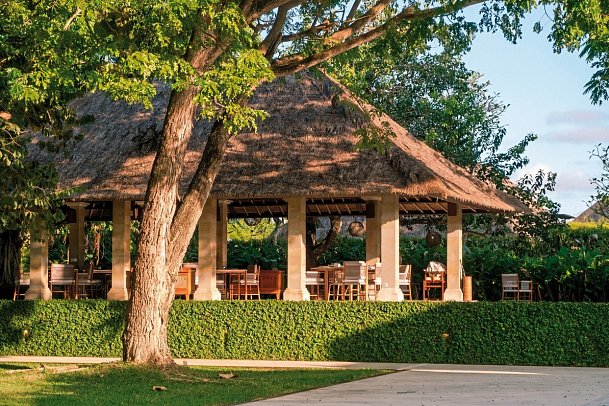 REVIVO Wellness Resort Nusa Dua Bali