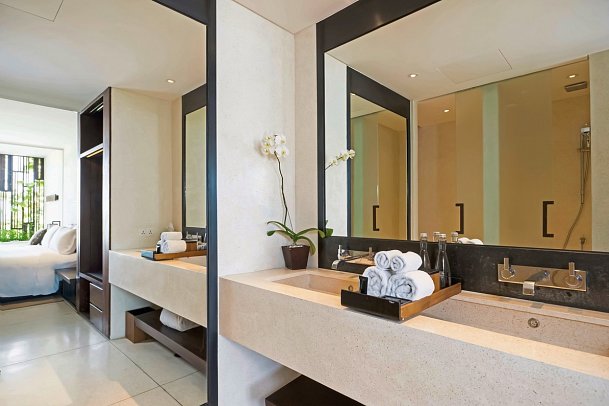 Alila Seminyak - Beispiel Bad Deluxe (Zimmercodierung UD1)