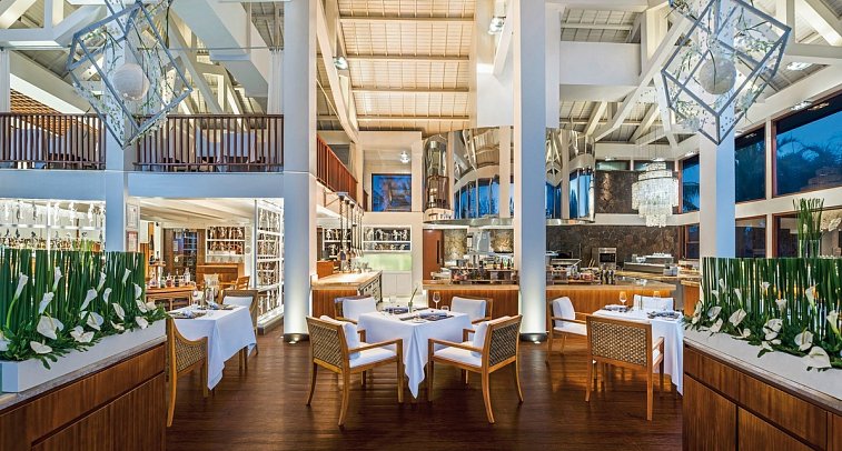 The St. Regis Bali Resort - Kayuputi Restaurant