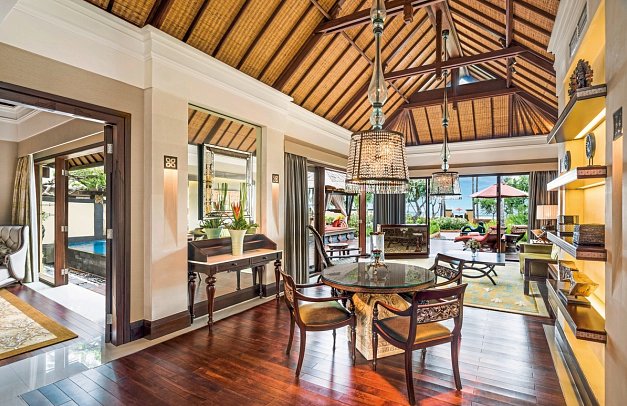 The St. Regis Bali Resort - The Strand Villa - Living Room (Zimmercodierung VX1)