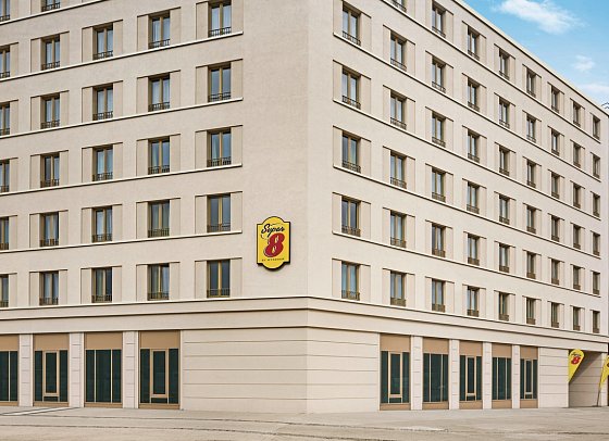 Super 8 by Wyndham Chemnitz