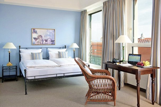 Hotel Elbflorenz Dresden - Wohnbeispiel Doppelzimmer Komfort (Zimmercodierung DB9)