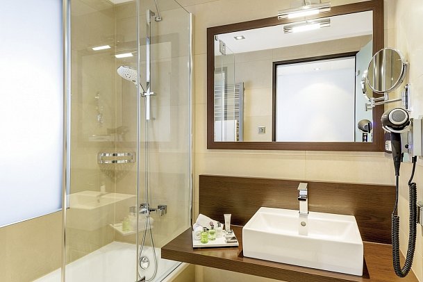 NH Collection Dresden Altmarkt - Wohnbeispiel Doppelzimmer Superior (Zimmercodierungen DS1 & DC1)