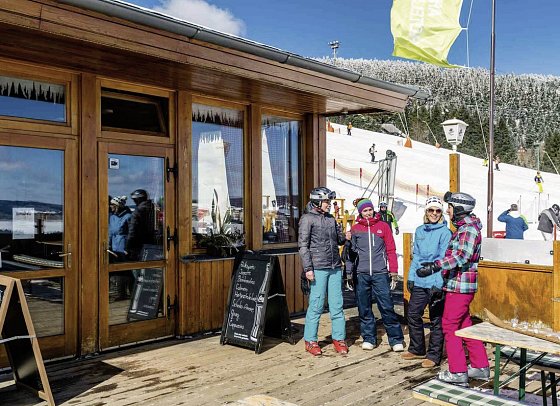 AHORN Hotel Am Fichtelberg - Bar Pistenblick