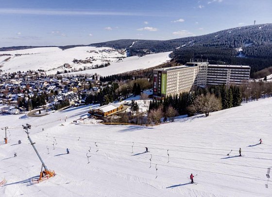 AHORN Hotel Am Fichtelberg - Außenansicht Winter