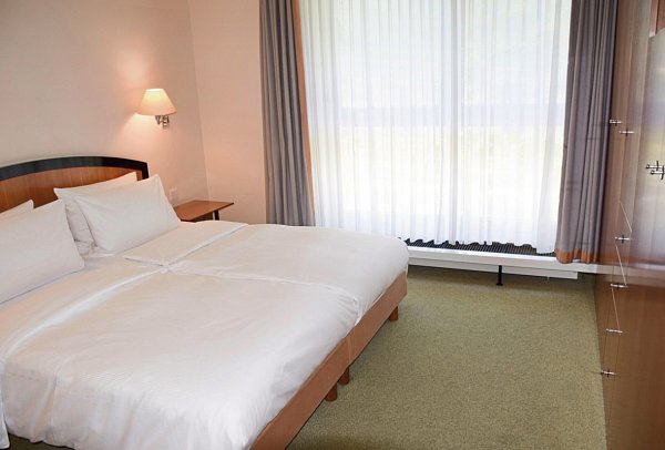 Radisson Blu Park Hotel & Conference Centre - Wohnbeispiel Doppelzimmer Standard Villenpark (Zimmercodierung DB1)
