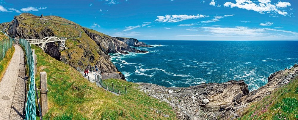 Wild Atlantic Way - Irlands wilde Westküste - Brücke bei Mizen Head