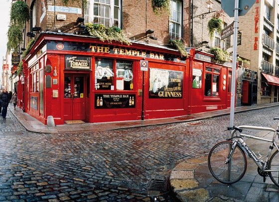 Entlang der Höhepunkte Irlands - The Temple Bar, Dublin