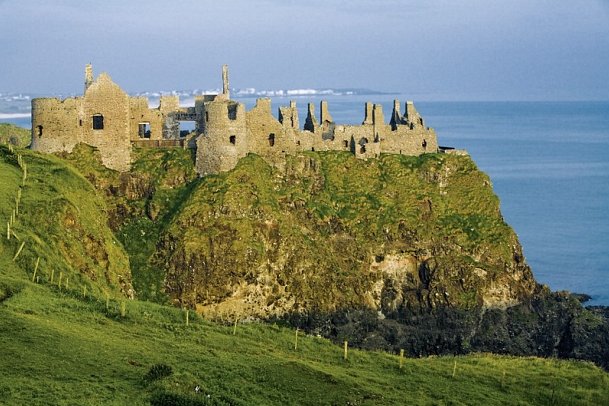 Irlands grüner Norden - Dunluce Castle