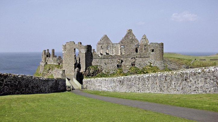 Irlands grüner Norden - Dunluce Castle