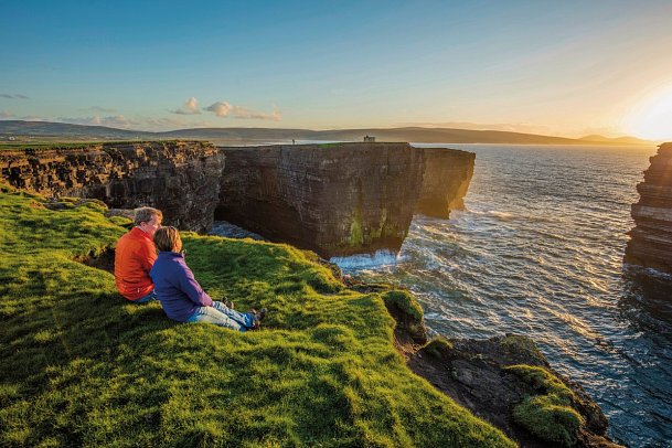 Irlands spektakuläre Küstenstraße - Downpatrick Head