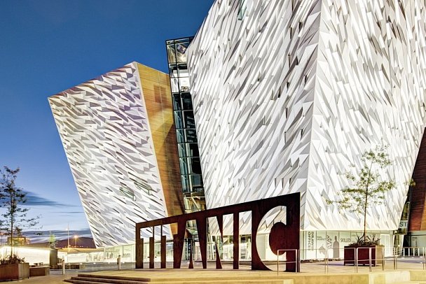 Bahnerlebnisreise Nordirland und der Westen - Titanic Erlebnismuseum
